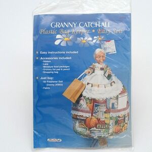 Vintage Granny Catch-All Plastic Bag Keeper #3059 NOS Fibre Craft